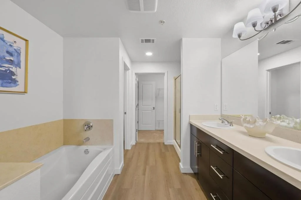 Photo of Unit 306 at 4463 Hyde