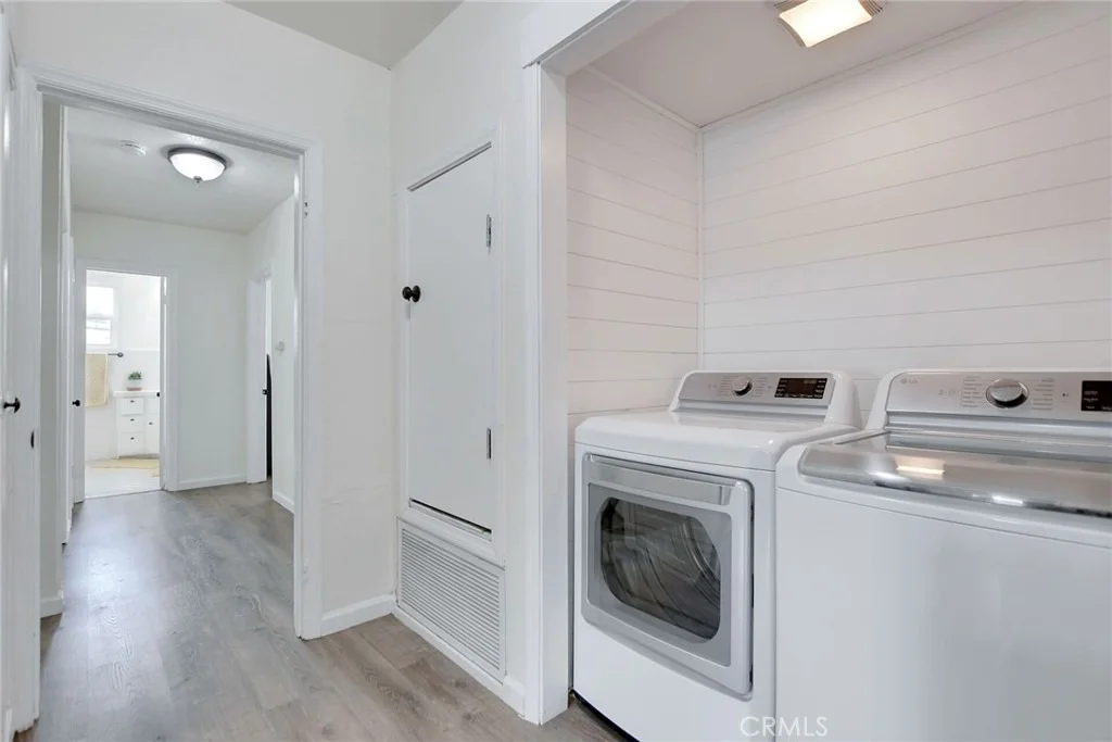Photo of 1245 Judson