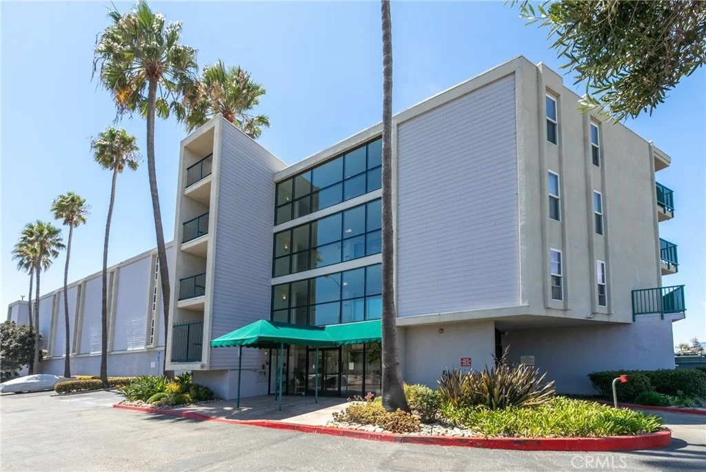Photo of Unit 241 at 2901 Peninsula Road