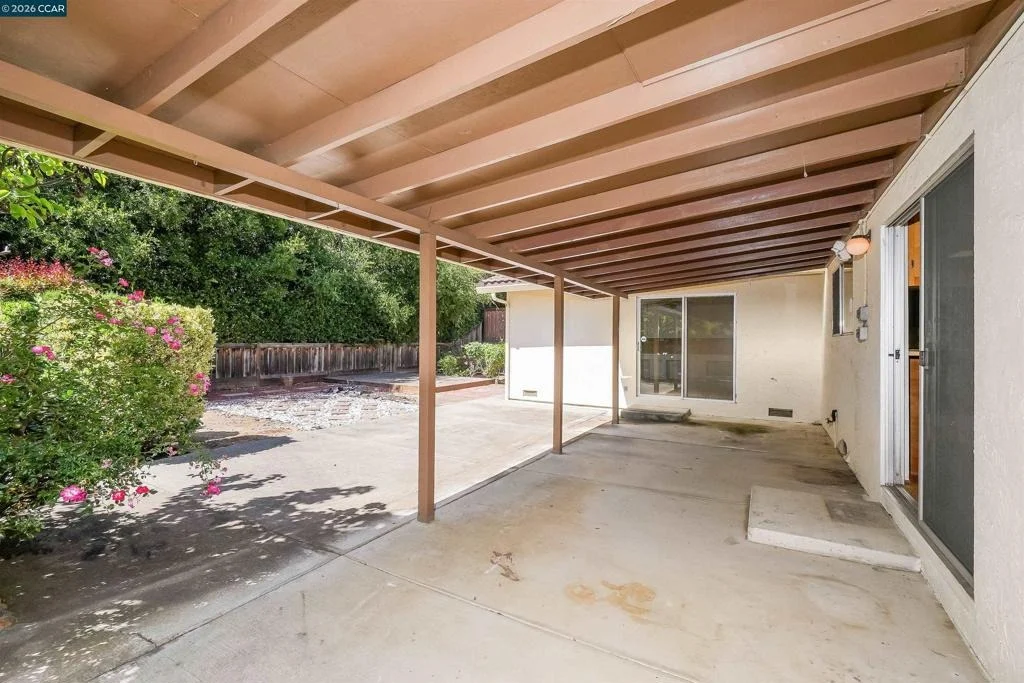 Photo of 121 Violet Rd