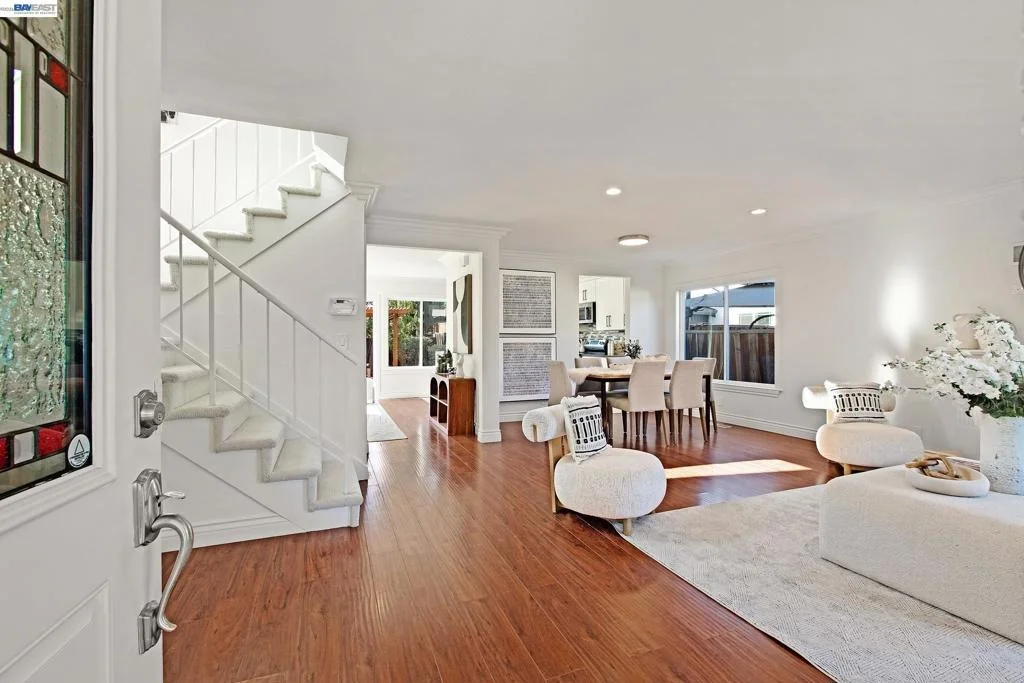 Photo of 91 Southbrook Dr