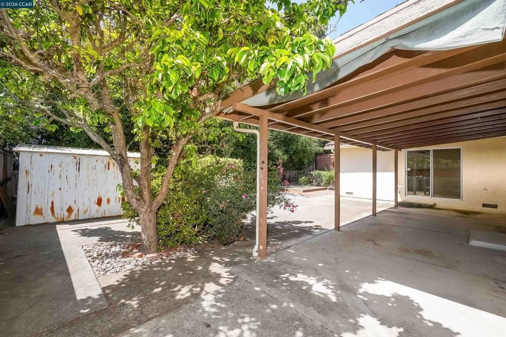 Photo of 121 Violet Rd