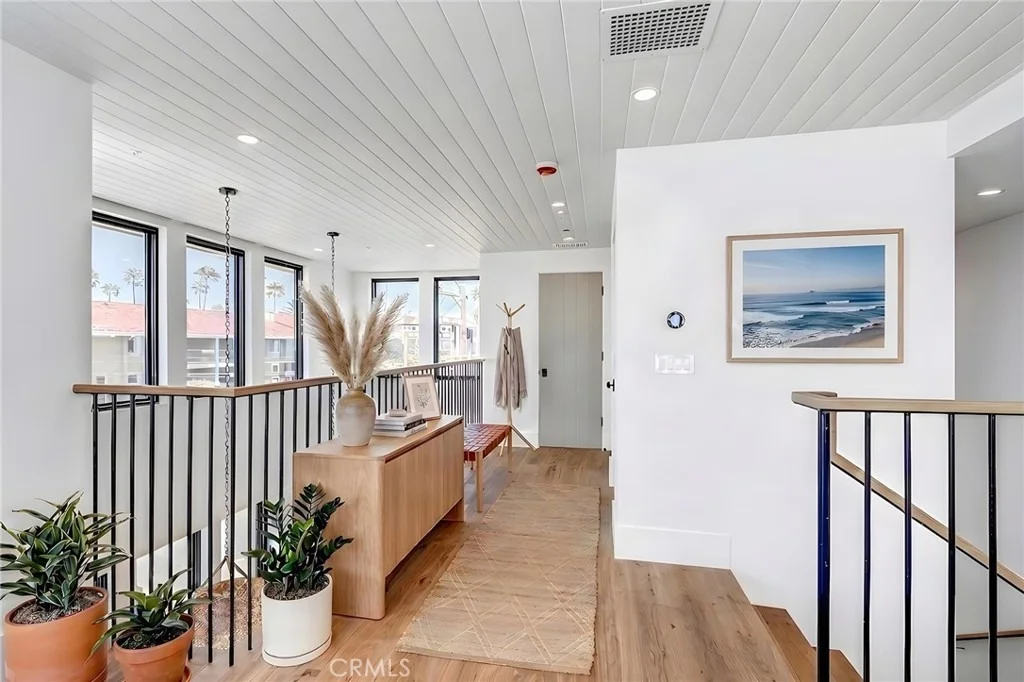 Photo of Unit 2 at 1400 Esplanade