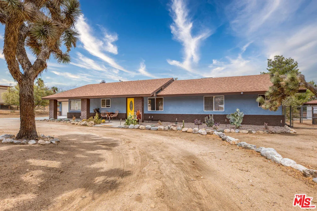 Photo of 56760 Ivanhoe Drive