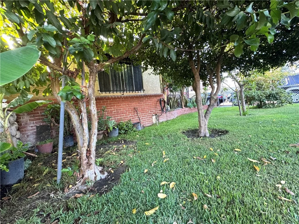 Photo of 6271 Stanton
