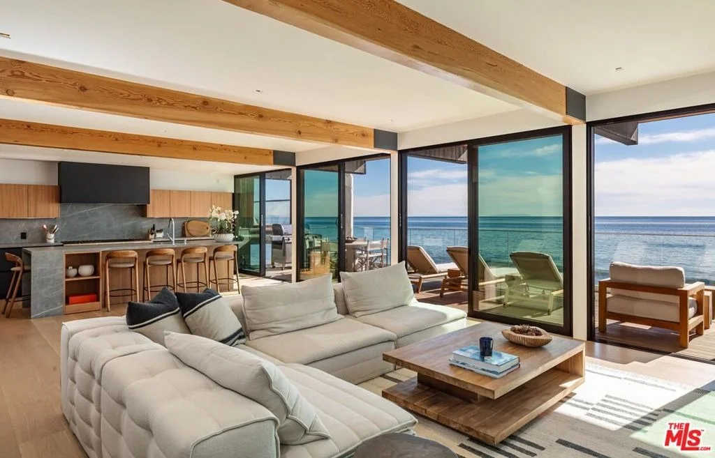 Photo of 24548 Malibu Road