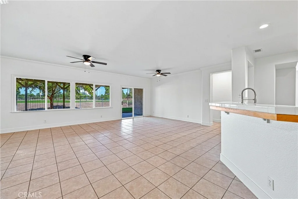Photo of 1453 Augusta