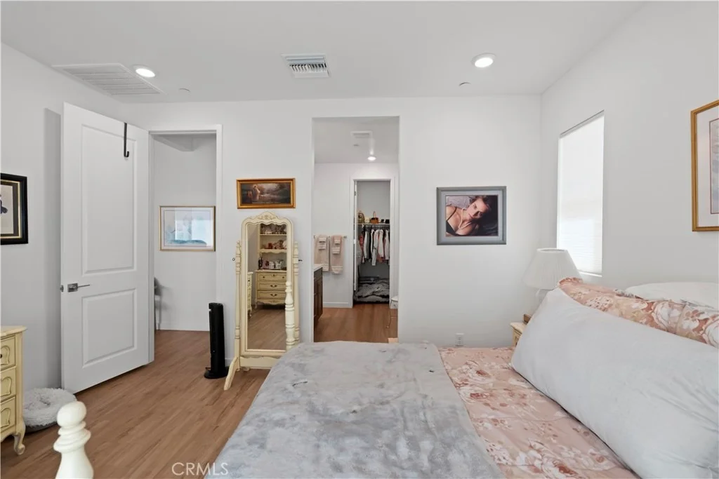 Photo of 3218 Garnet