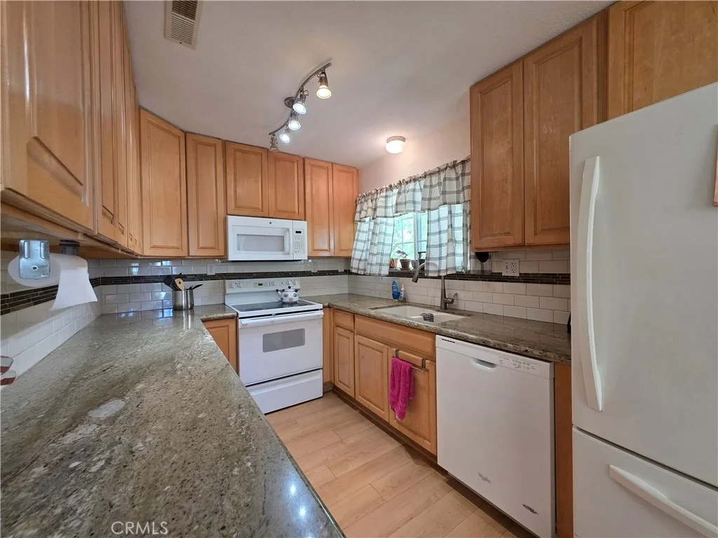 Photo of 6265 Huggins Dr