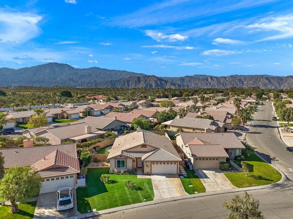 Photo of 49771 Lincoln Drive