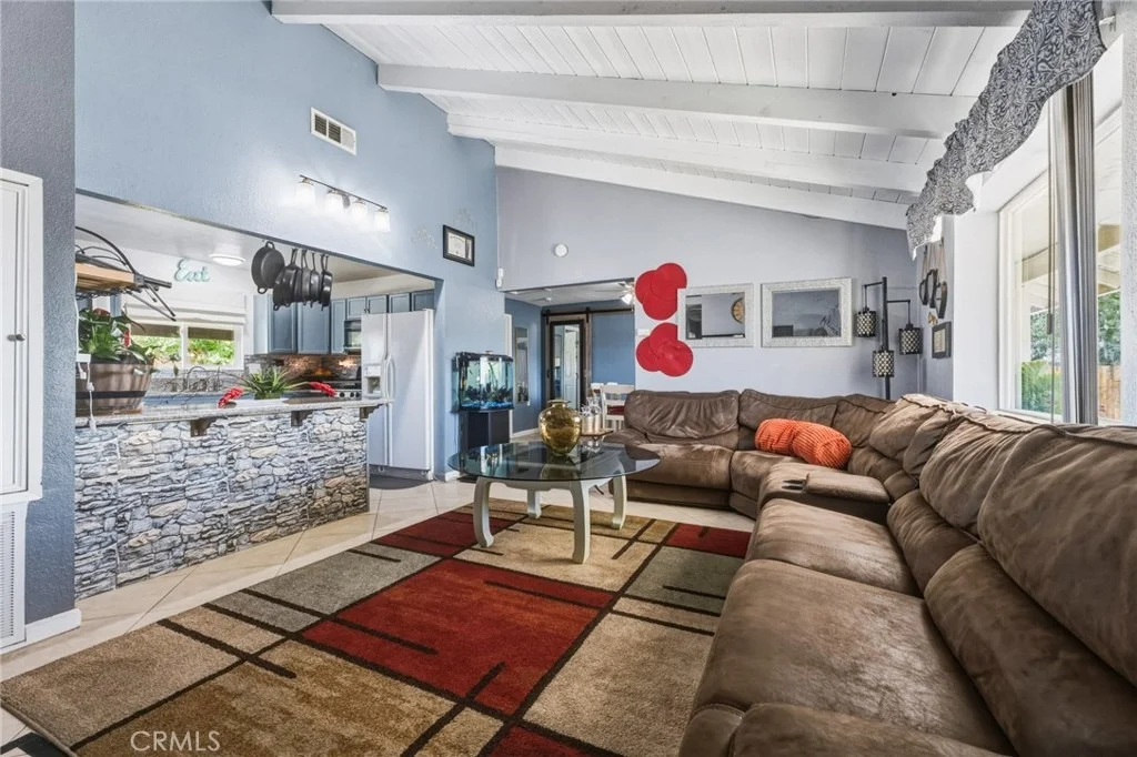 Photo of 9172 Jacaranda