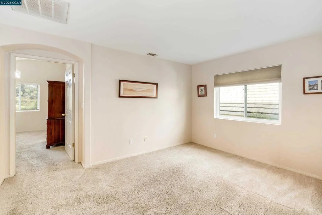 Photo of 1049 Feather Cir