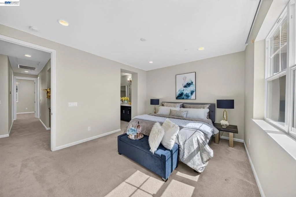 Photo of 3987 Dobbins Loop