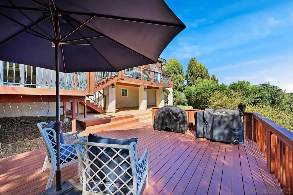 Photo of 4488 La Canada