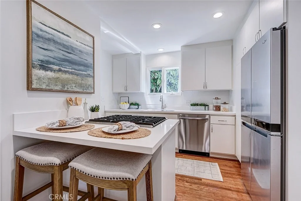 Photo of 2328 Beach Avenue