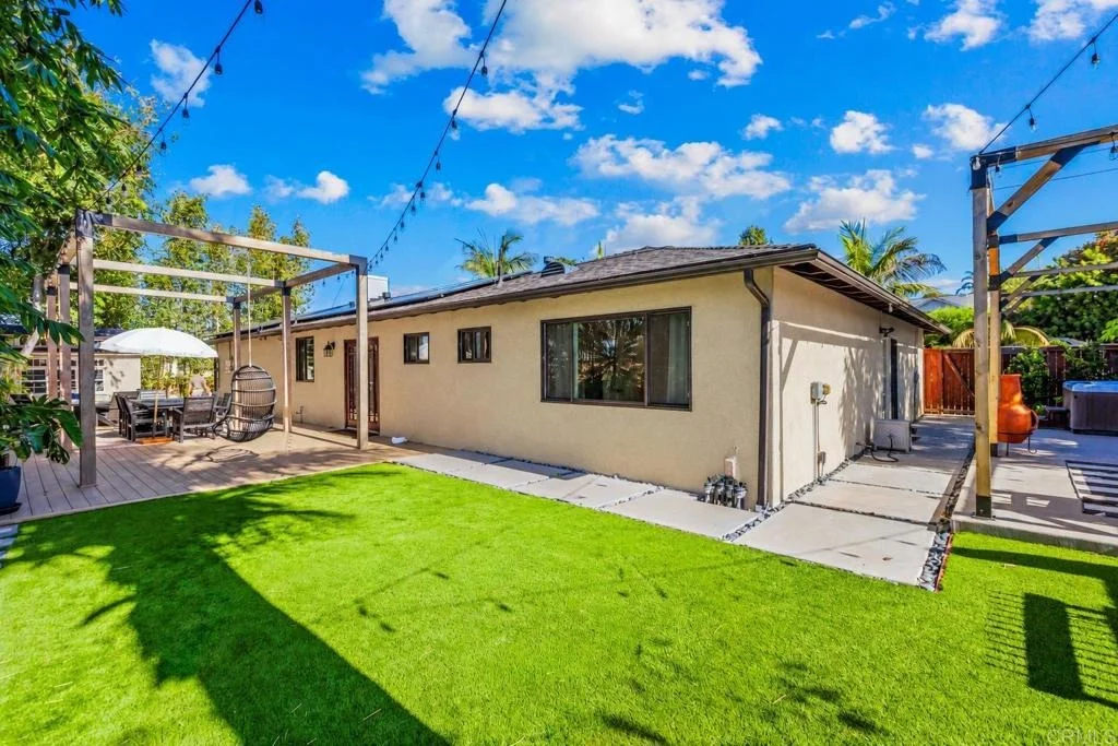 Photo of 1639 Mountain View Avenue