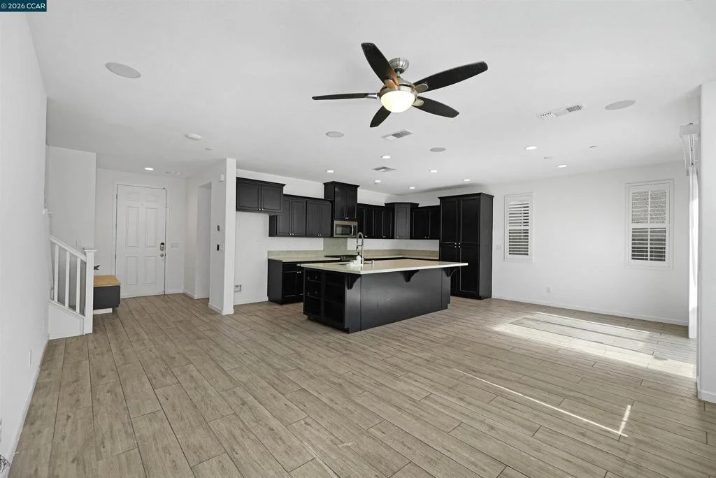 Photo of 531 Lavender Dr