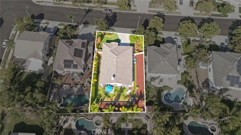 Photo of 3966 Bennett