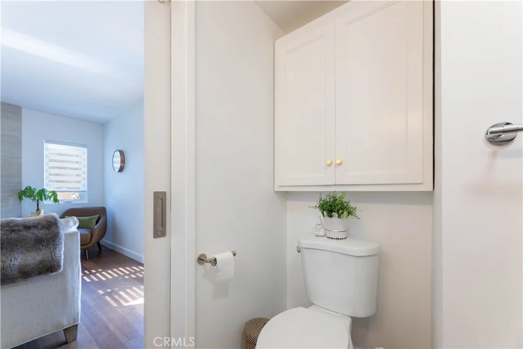 Photo of 3732 Clark