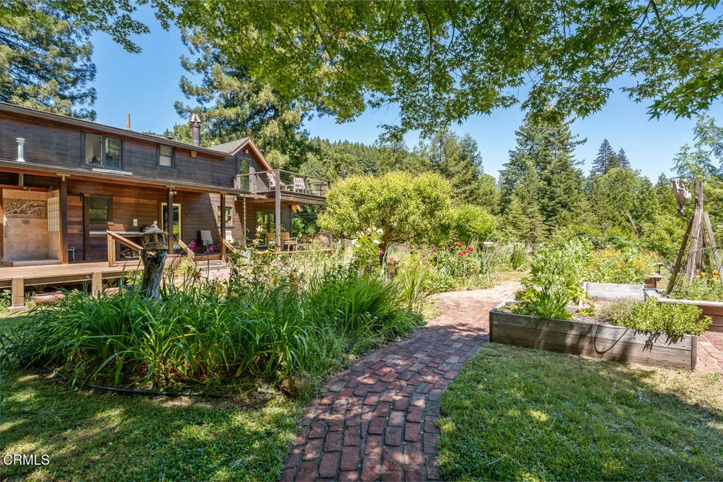 Photo of 31501 Comptche Ukiah Road