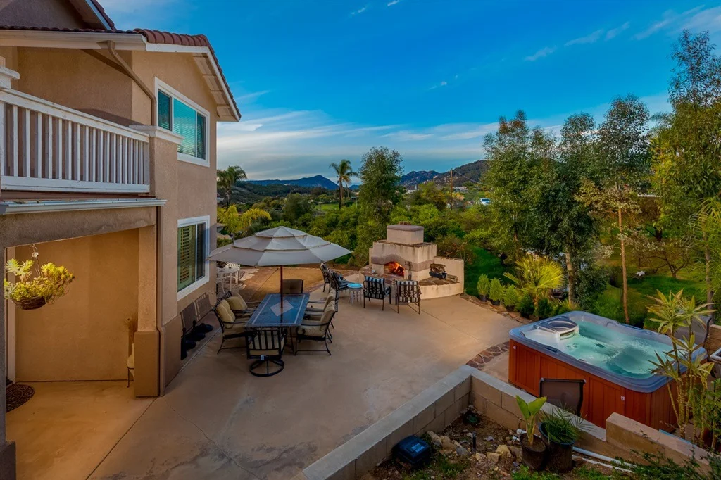 Photo of 941 Bellagio Road