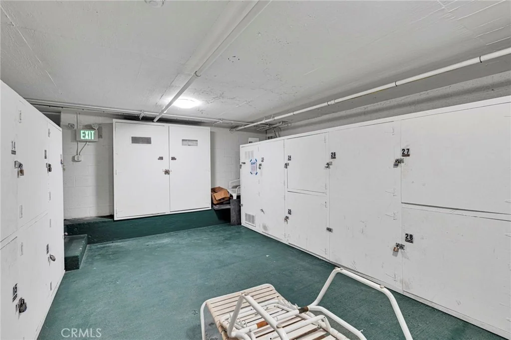 Photo of Unit 205 at 801 Pine Avenue