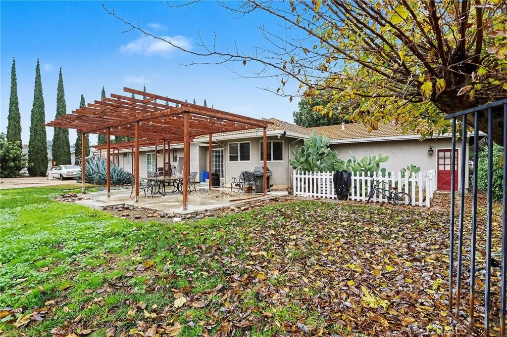 Photo of 23457 Currier Drive