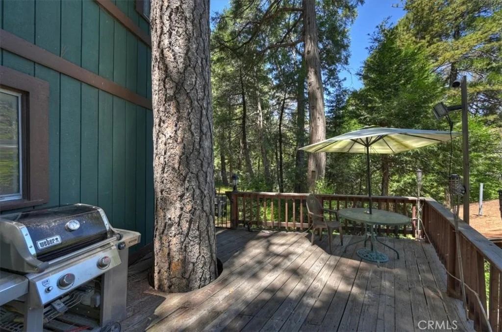 Photo of 23940 Cresta Drive