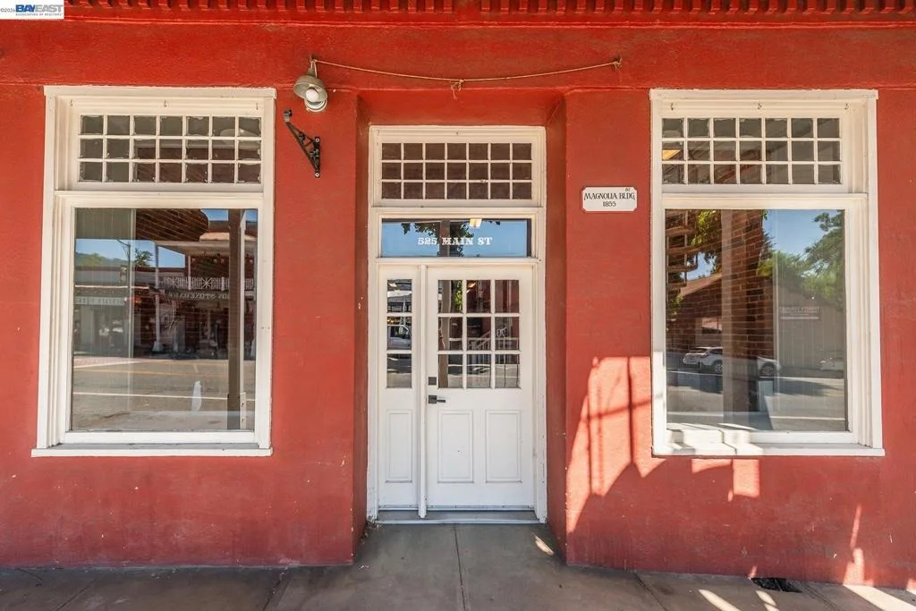 Photo of 525 Main St.