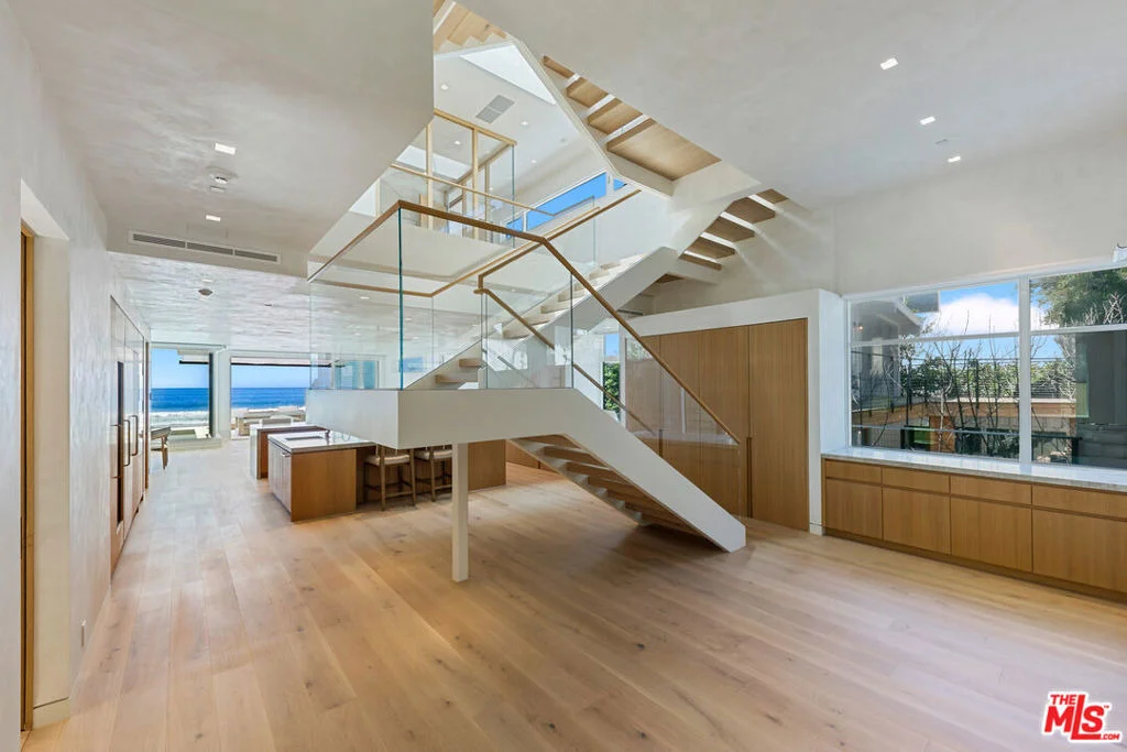 Photo of 31224 Broad Beach Road