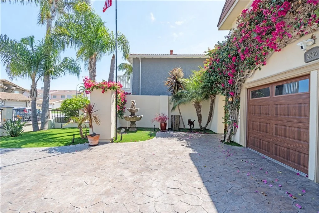 Photo of 2355 Peninsula