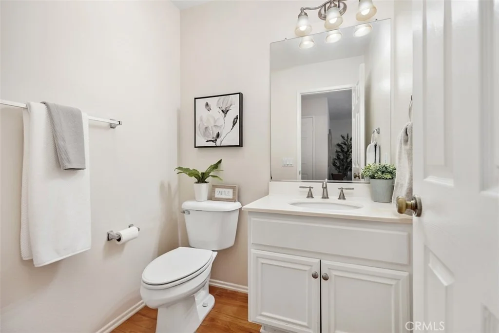 Photo of 50 Linhaven
