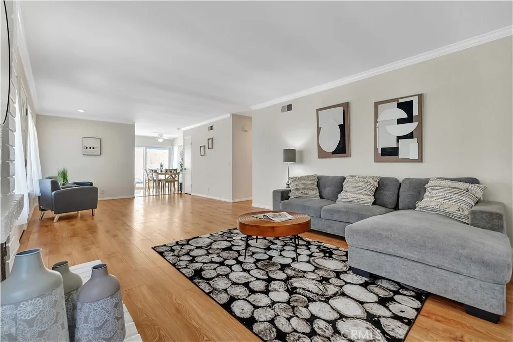 Photo of 5371 Victoria Place