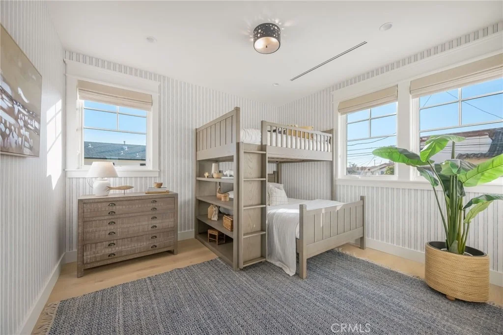 Photo of 153 Granada Avenue