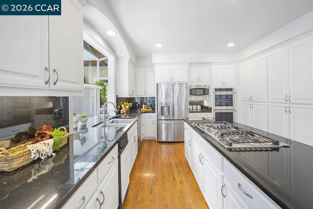 Photo of 3 Meadowbrook Ln