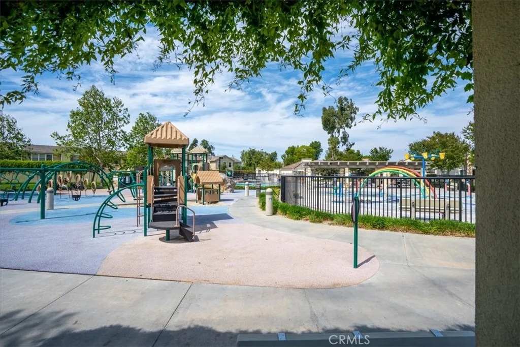 Photo of 44 Fallbrook