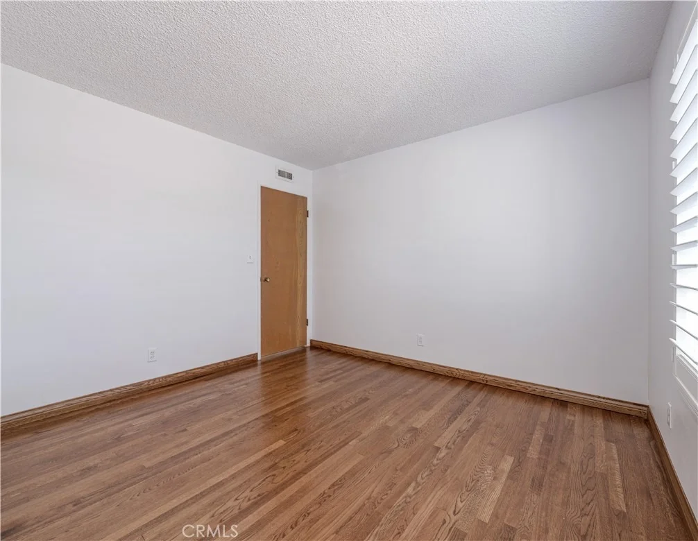 Photo of 3156 W Teranimar