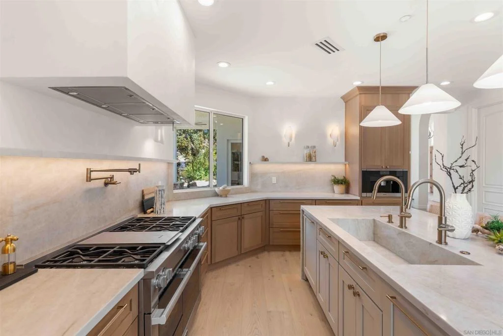 Photo of 3068 Willow Heights Road