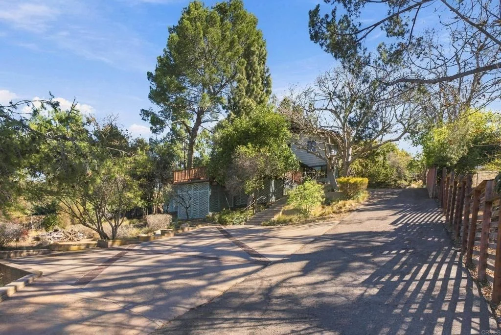 Photo of 4525 Lyons Drive
