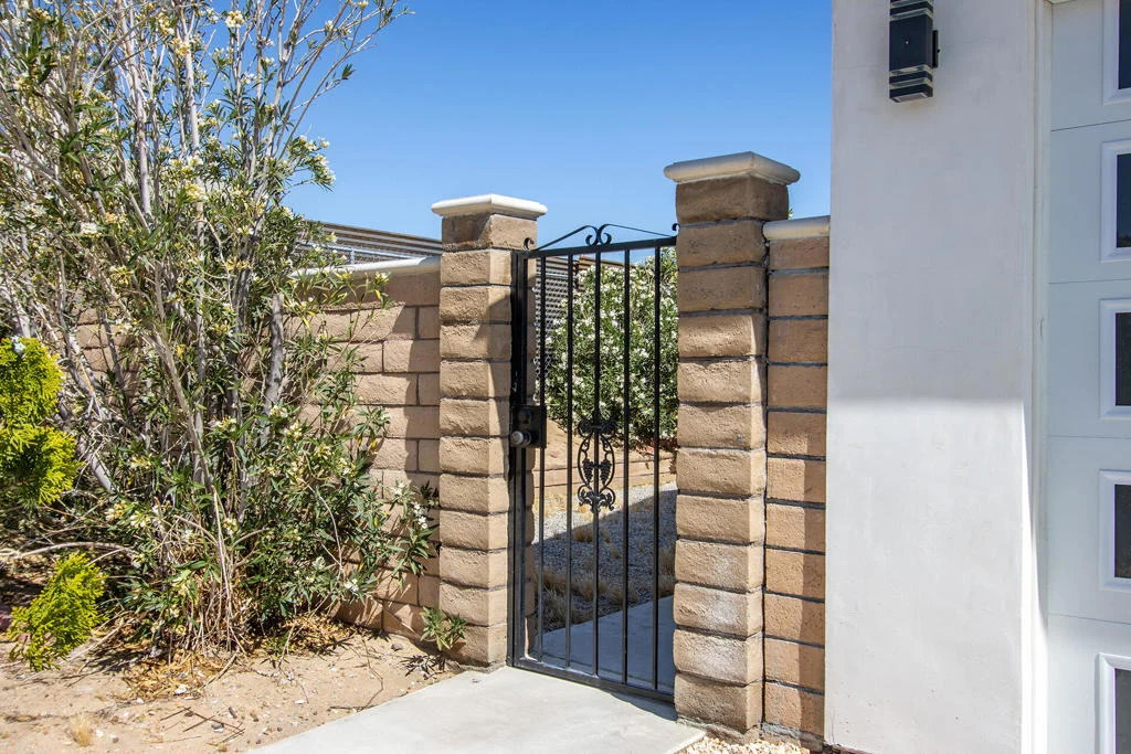 Photo of 62290 Crestview Drive