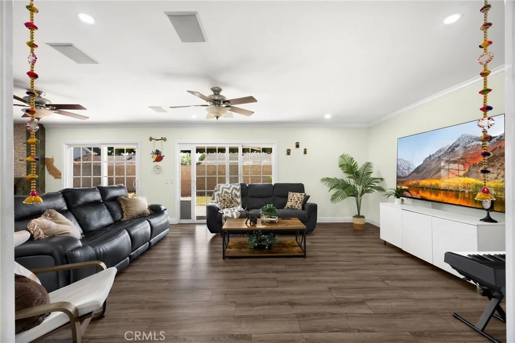 Photo of 1545 La Salle Circle