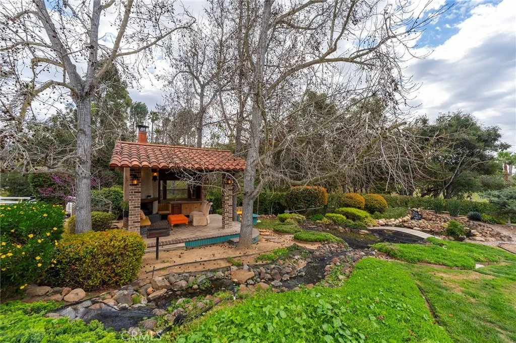 Photo of 2740 Los Alisos Drive
