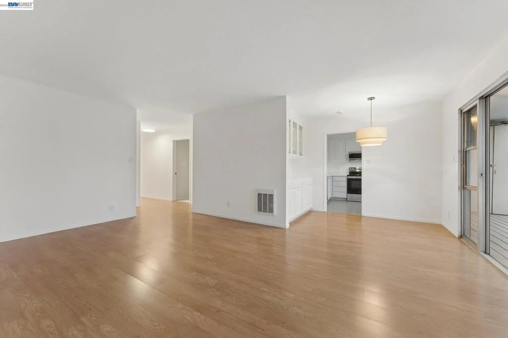 Photo of Unit 116 at 339 Broadway