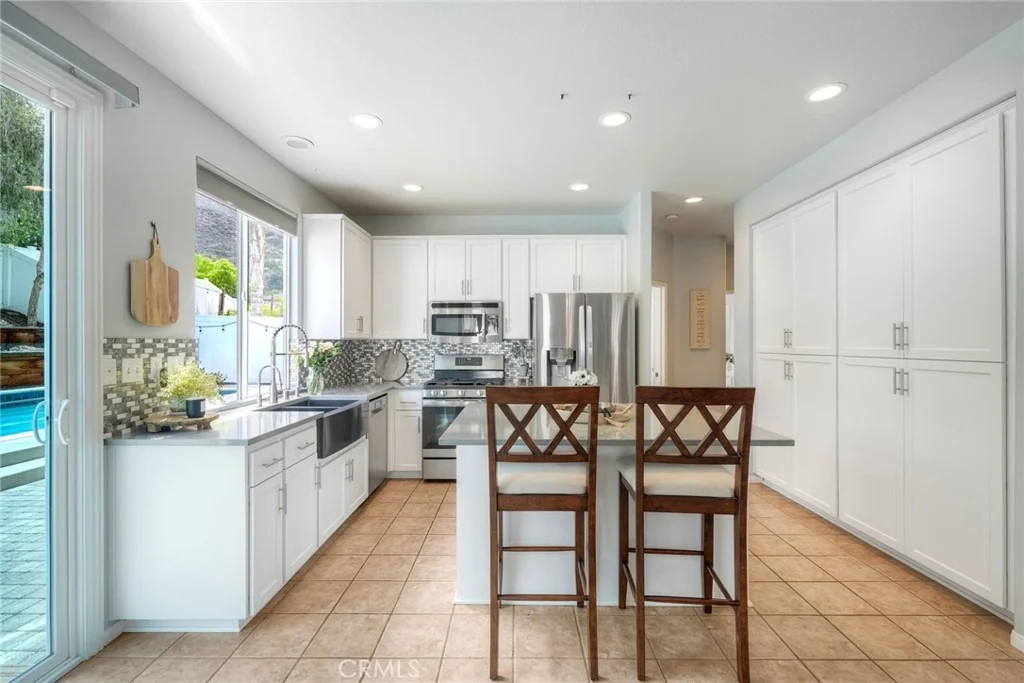 Photo of 3404 Lake Circle
