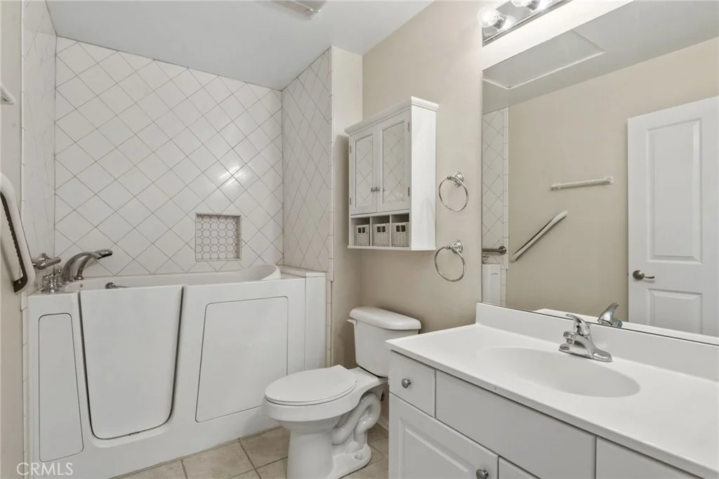 Photo of 1071 Merrill
