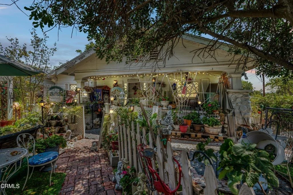 Photo of 426 Sespe Avenue