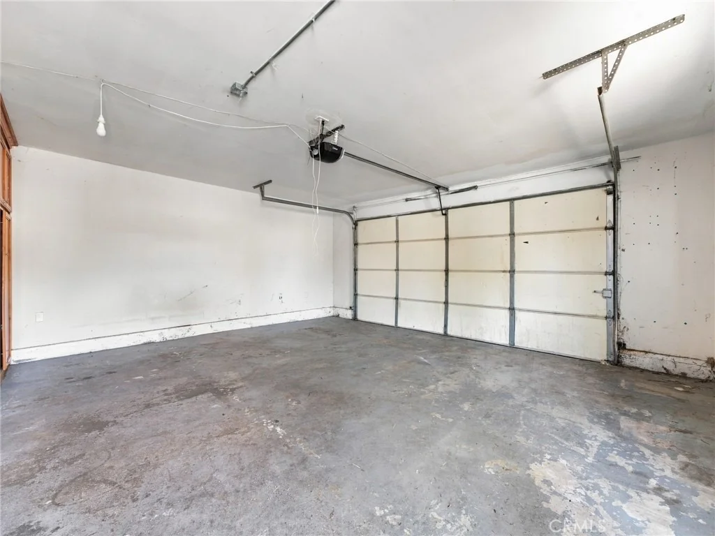 Photo of 330 W Devonshire Drive