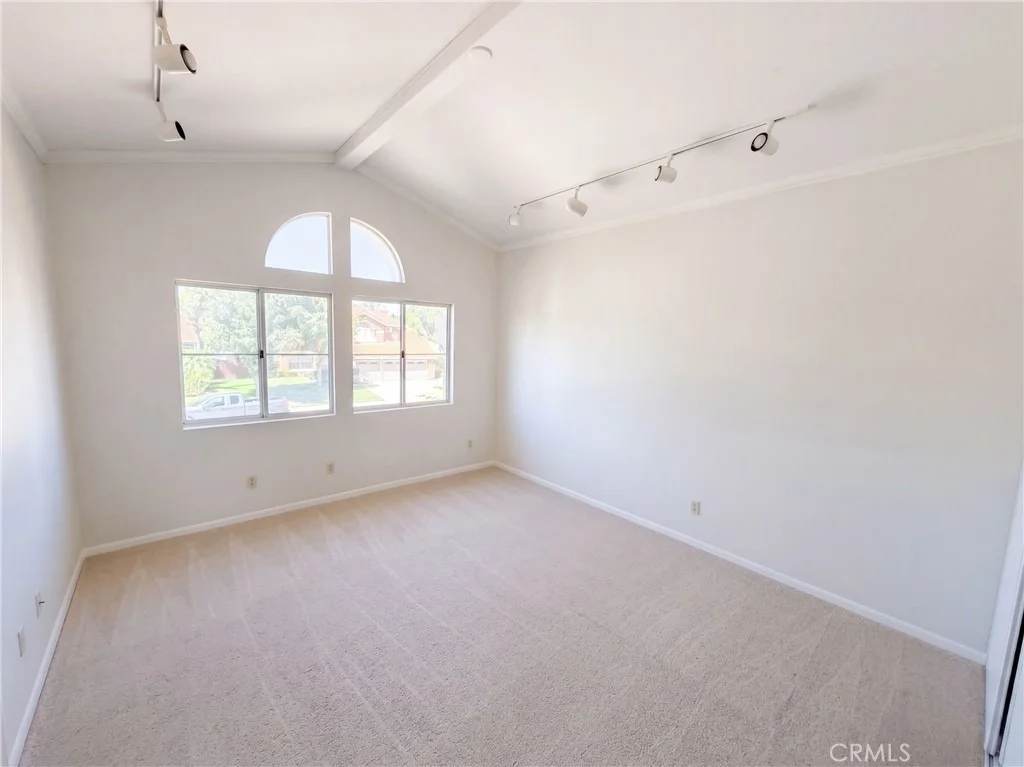 Photo of 8932 Mesa Oak
