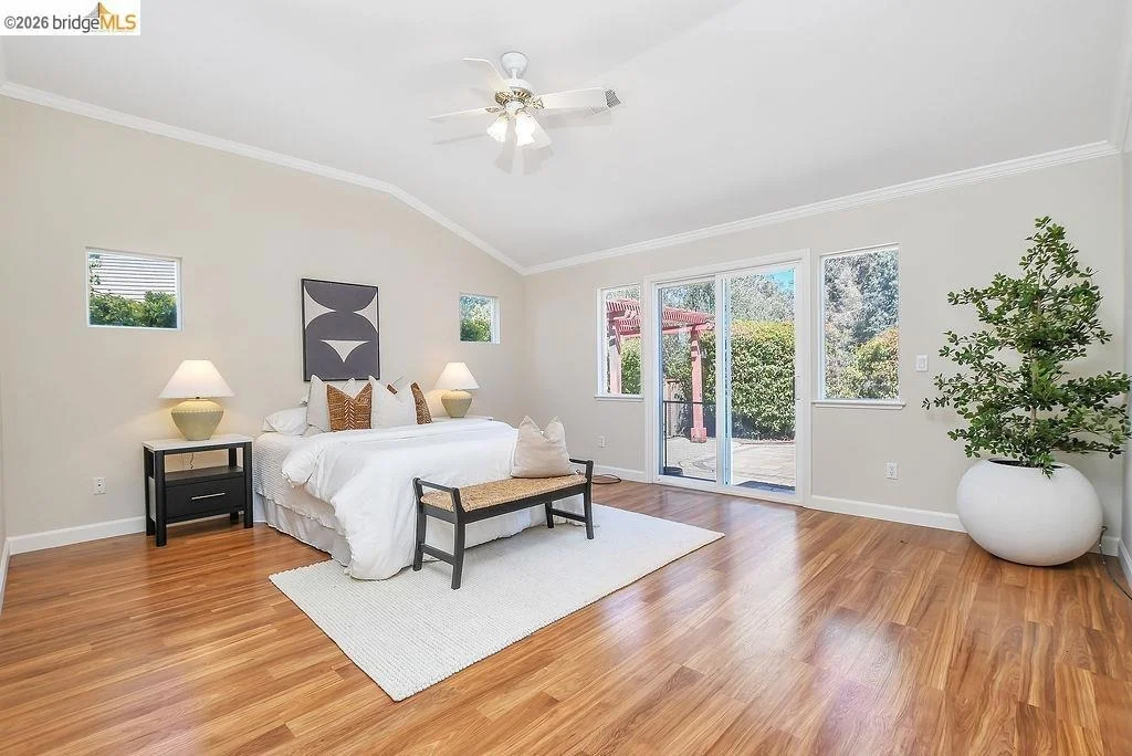 Photo of 54 Janin Pl