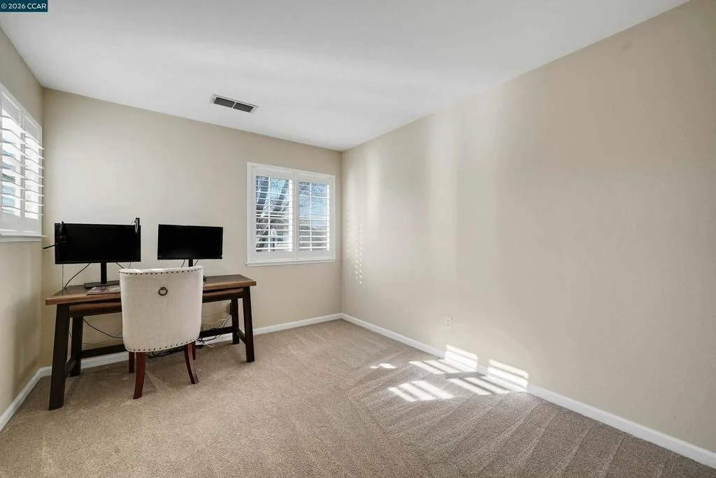 Photo of 738 Marsh Pl